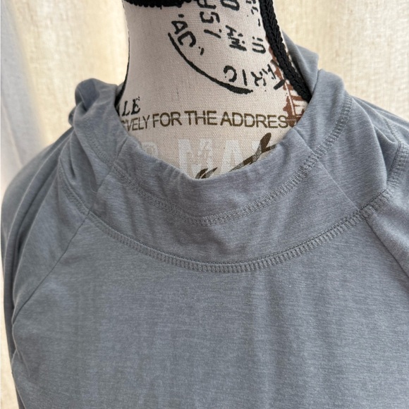 Asics Women's Charcoal Long Sleeve Hoodie - Picture 3 of 9